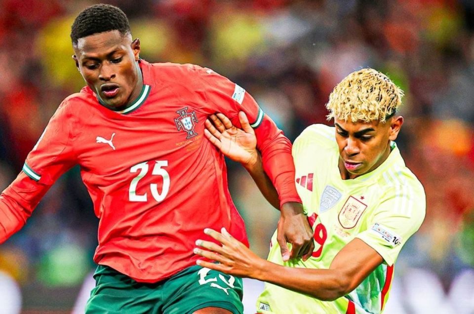 官方：19岁切尔西小将利奥-卡斯尔戴恩租借加盟哈德斯菲尔德